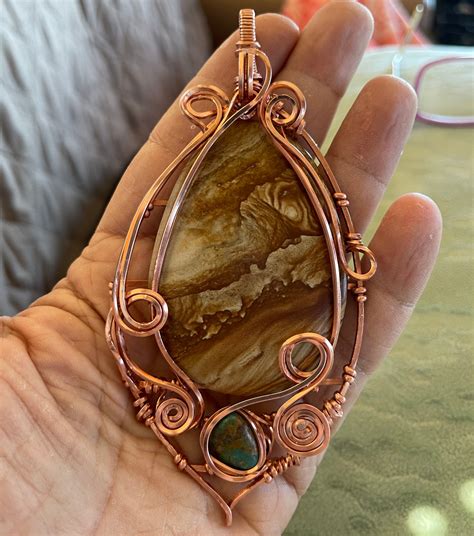 Using the Resourceful Mystical Amulet for Healing and Balancing Chakras